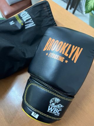 Guantes de boxeo Brooklyn + vendas, funda original