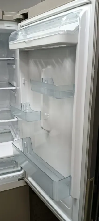 NEVERA COMBI SAMSUNG NO FROST ENERGÍA A+