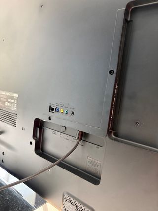 Televisión Philips 47” PFL4007H + Stick fire