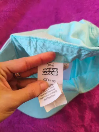 Lote Gorra Minnie Mouse + Monedero Emoji y llavero