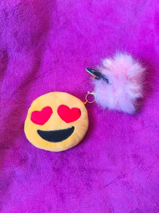 Lote Gorra Minnie Mouse + Monedero Emoji y llavero