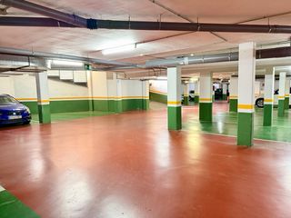 PÀRQUING DOBLE EN VENDA AL CENTRE DE SABADELL!