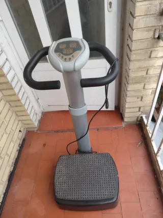 Bicicleta Estática y Máquina Vibración