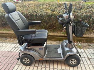 Scooter Sterling S425 Negra