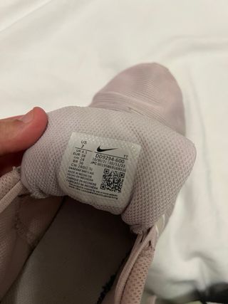 Lote 2 Zapatillas Nike Negras y Blancas