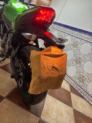 Kawasaki Z650 Naked Manual Negra/Verde