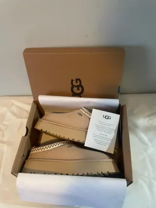 Ugg Tazz II Talla 40 Beige
