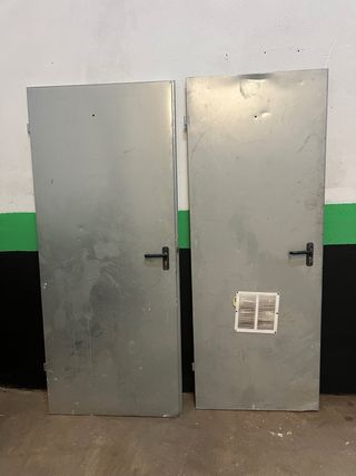 Puertas metálicas galvanizadas