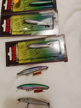 Lotes de señuelos de pesca Yo-Zuri y Daiwa