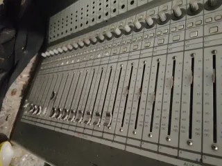 Mesa de Sonido Sony DMX-R100 para Piezas