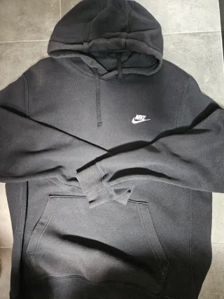 Sudadera Nike Básica Negra