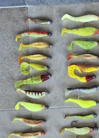 Vinilos de pesca variados
