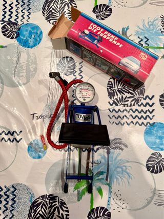 Inflador de pie para coche