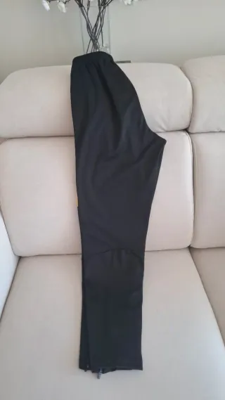 Pantalón deportivo hombre Nike negro/dorado