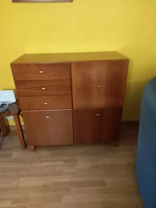 Sofá rinconera y alfombra patchwork