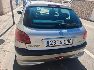 Peugeot 206 2004