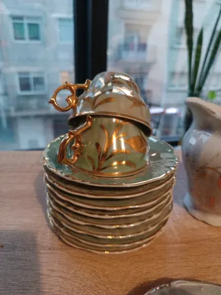 Lote tazas porcelana oro y verde