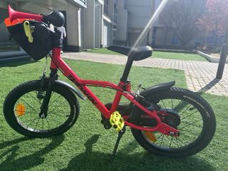 Bicicleta infantil 16 Btwin Roja