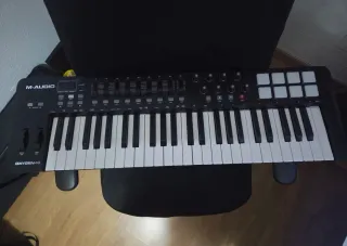 Teclado MIDI M-Audio Oxygen 49