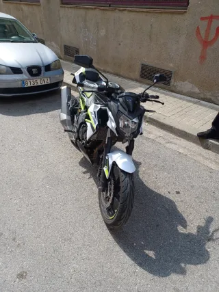 Kawasaki 125-Z Naked Negra/Verde