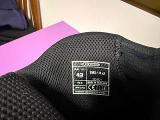 Botas Alpinestars SMX-1 R V2 Negras/Blancas