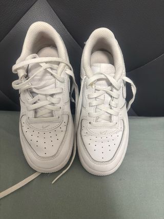 Nike Air Force 1 Niño Blancas talla 32