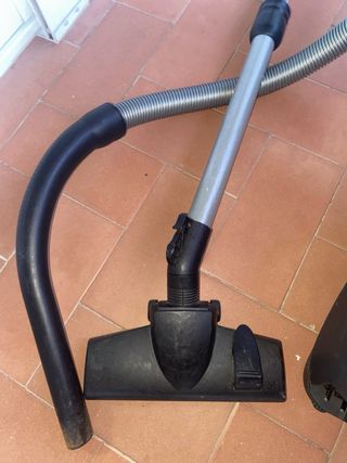 Aspiradora Bosch GL-30 2200W Roja