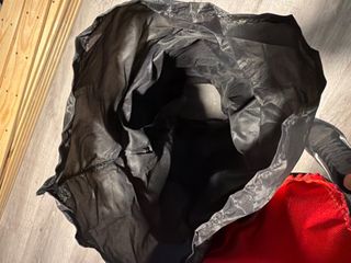 Saco de boxeo infantil y guantes