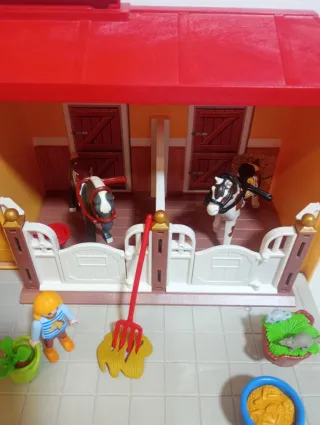 Playmobil Granja con Caballos y Figuras