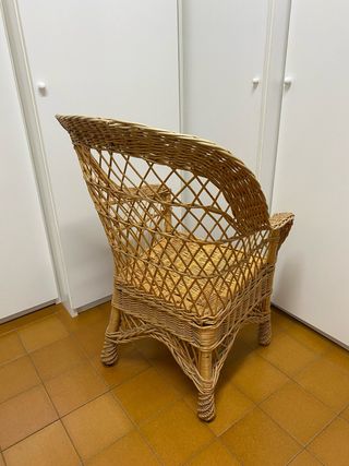 2 Sillas de Mimbre Estilo Rústico