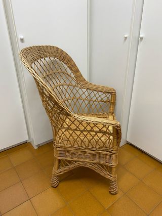 2 Sillas de Mimbre Estilo Rústico