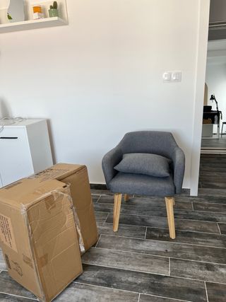 Dos Sillas comedor/escritorio tela y madera