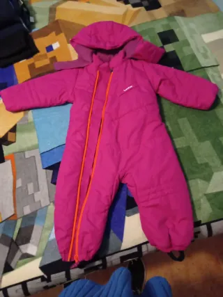 Mono de nieve rosa para bebé de 2 años