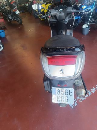 Peugeot City Star 125 RS Scooter Automática