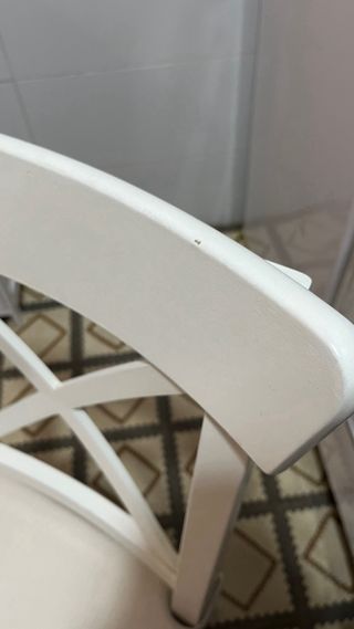 Silla de comedor blanca de madera