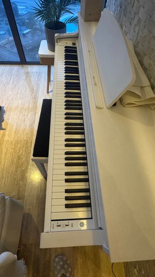 Piano Yamaha CLP-635 + Taburete