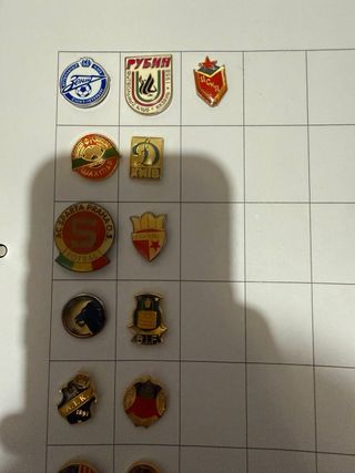 Lote Pines Escudos Equipos Fútbol