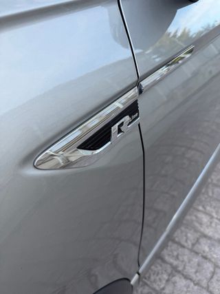 Volkswagen Tiguan| R-Line | Full extras 2020