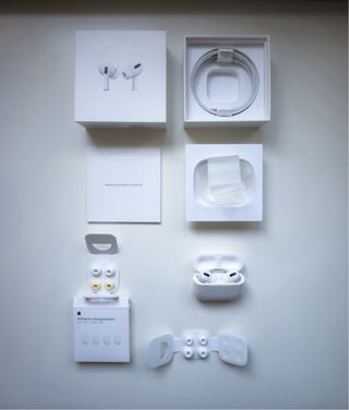 Pack iPhone 13 Pro Max + AirPods Pro + Apple Watch