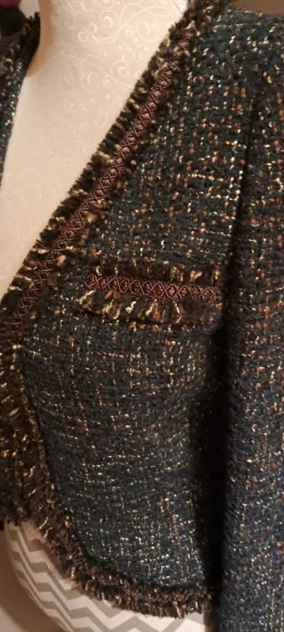 Chaqueta Tweed Negra y Dorada