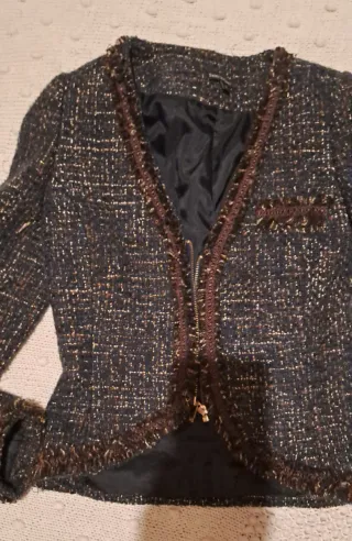Chaqueta Tweed Negra y Dorada