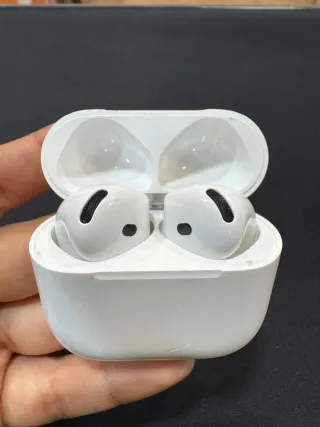 Auriculares AirPods 4 Apple