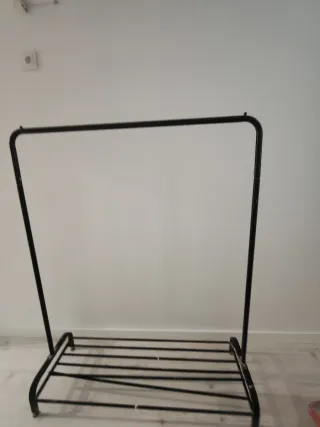 Burro perchero metálico negro