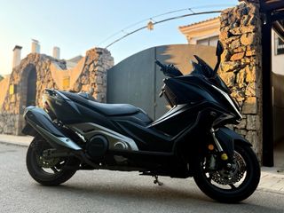 Kymco Ak550 Negra Automática