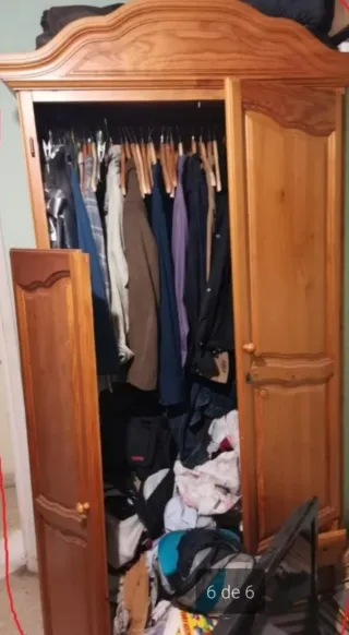 Armario provenzal de madera