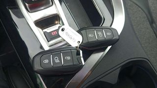 Peugeot 3008 1.6L THP Allure EAT6 121 kW (165 CV)