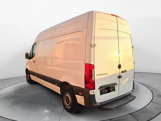 Mercedes Sprinter L2H2 Pro