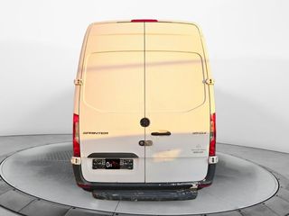 Mercedes Sprinter L2H2 Pro