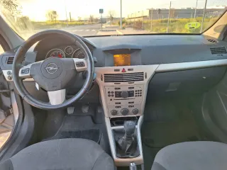 Opel Astra 2008