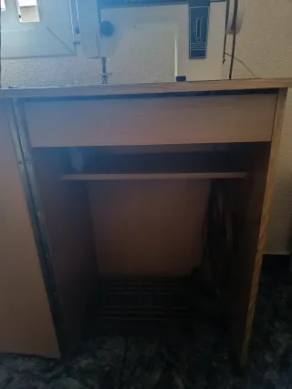 Máquina de Coser SIGMA Blanca